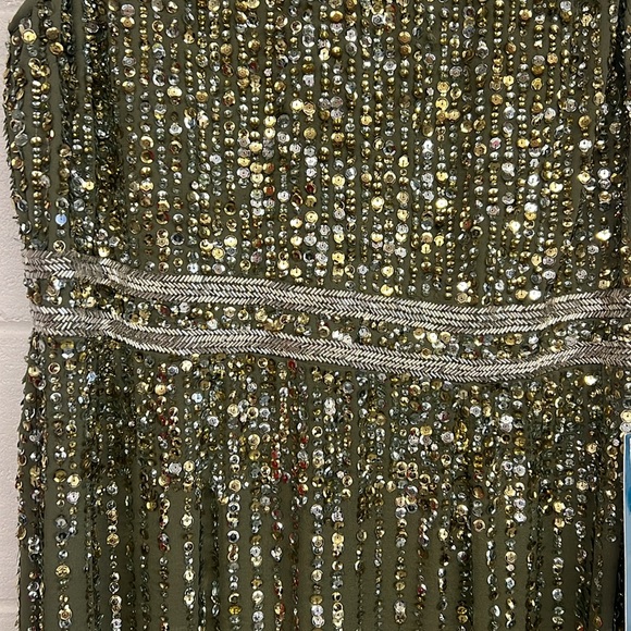 NWT Mac Duggal Size 10 Olive Green Sequined High Neck Sleeveless Column Gown - Picture 9 of 10
